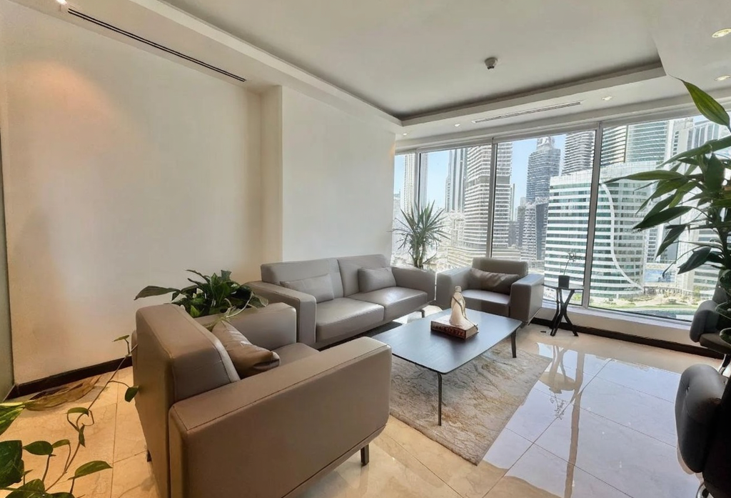 commercial-office-space-for-rent-dubai.webp
